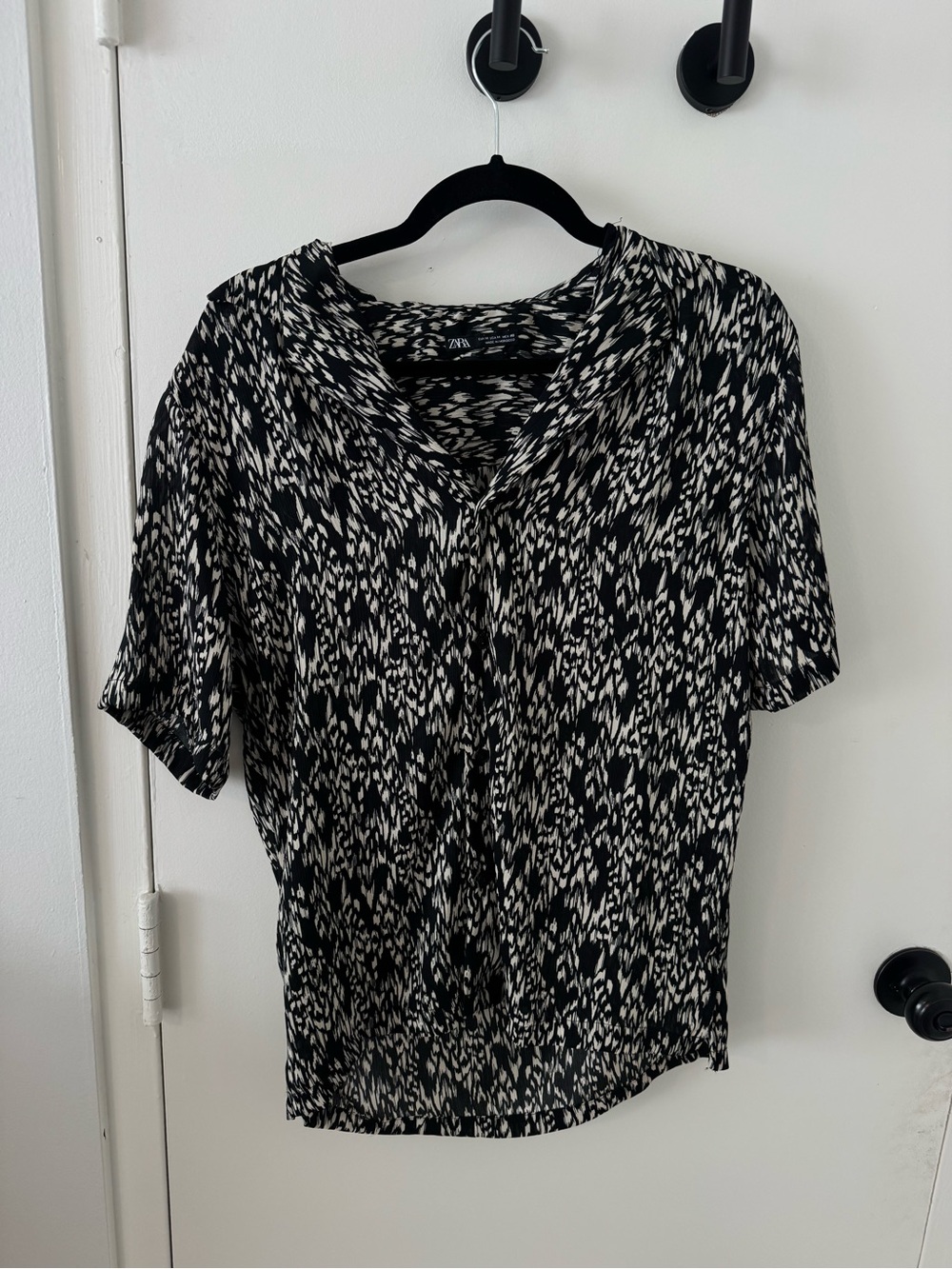 Zara Men’s Printed Button Down Shirt